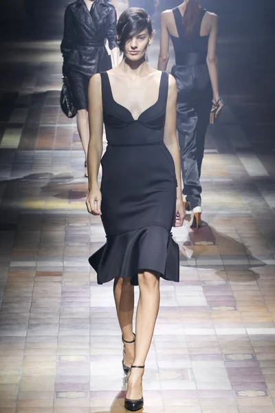 Look 26
